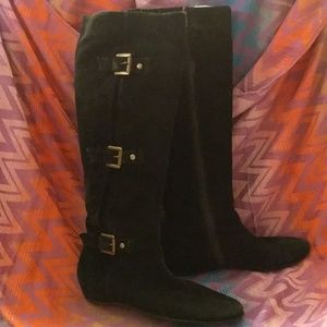 Aerosoles black suede wedge boots